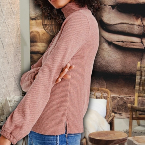Madewell ‘Heathered Bubble-Sleeve Swing Turtleneck’ in “Heather Rose” Size Small - Picture 2 of 16